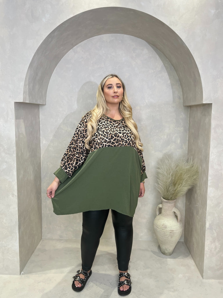 Curve Leopard Print Panel Top - H&L