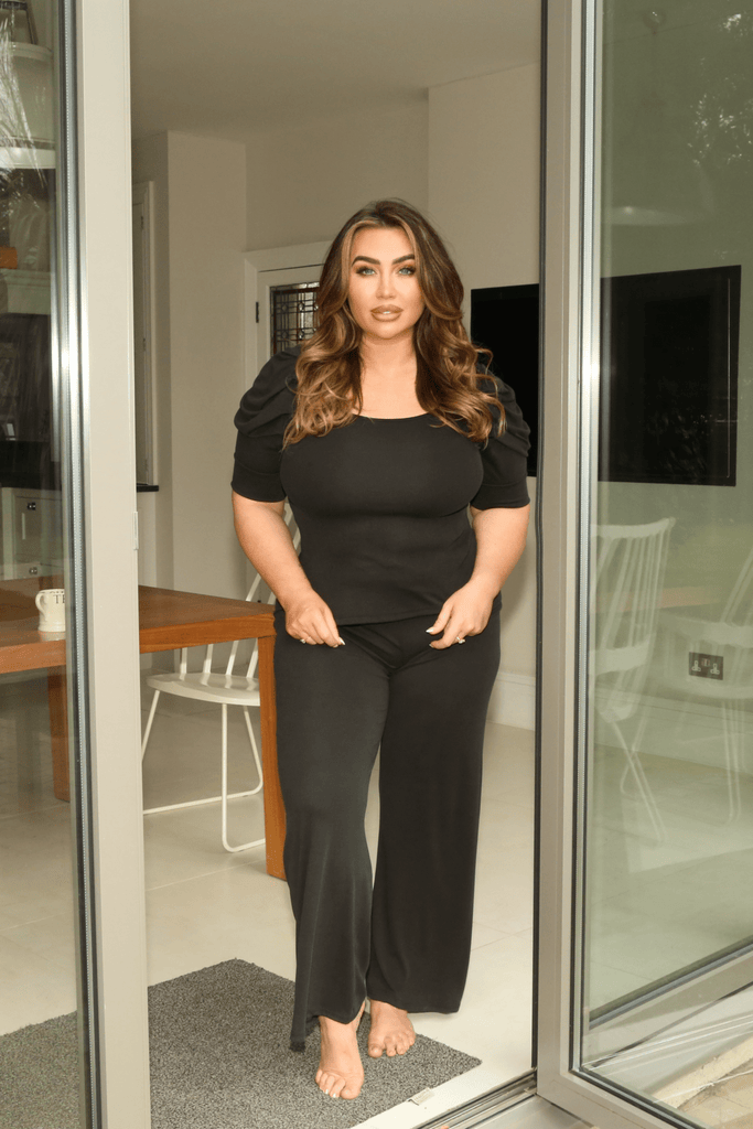 Lauren Goodger & Larose Black Puff Sleeve Top - H&L