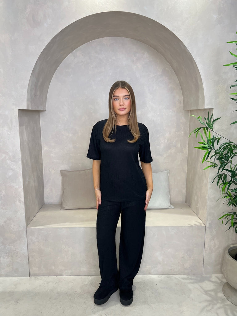 Textured Round Neck T-Shirt And Wide Leg Trouser Set - H&L