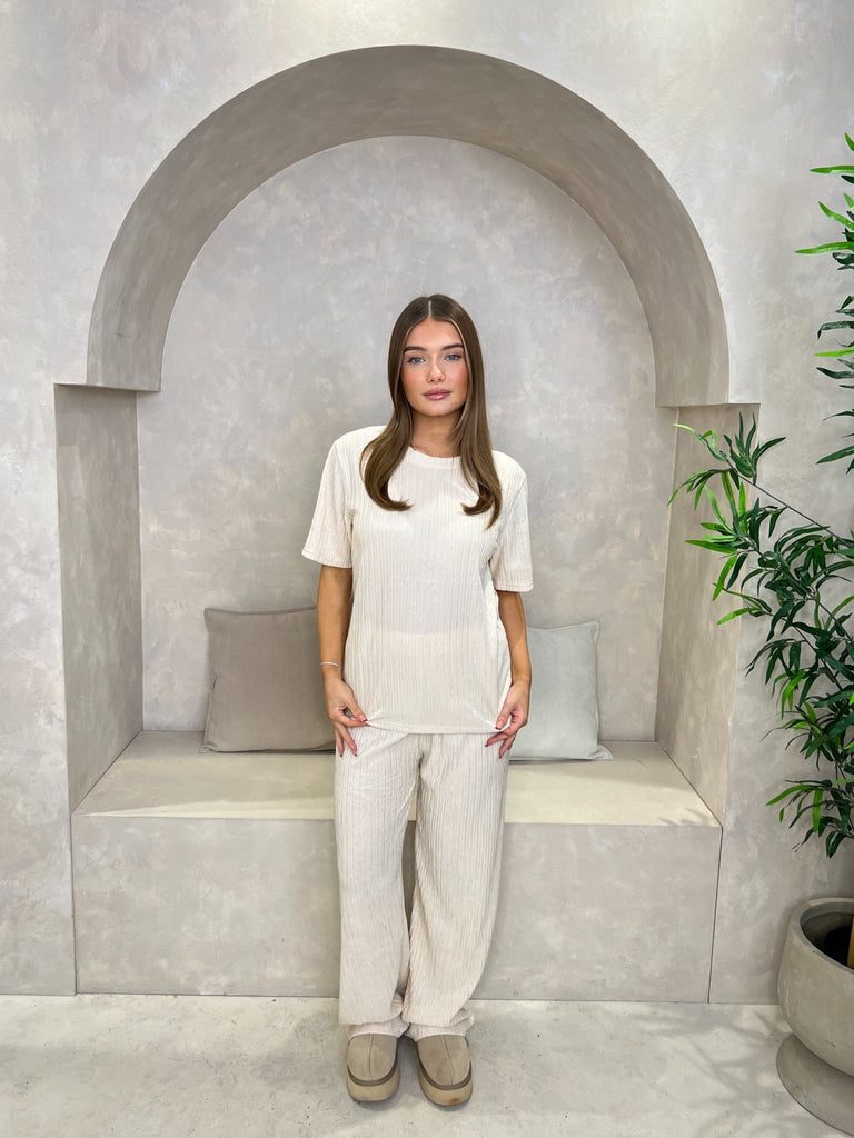 Textured Round Neck T-Shirt And Wide Leg Trouser Set - H&L